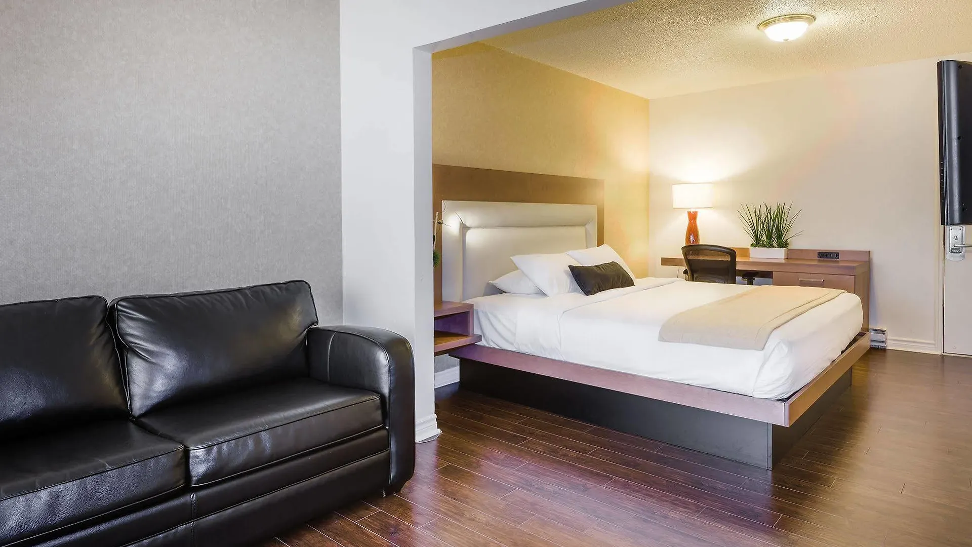 Hotel Universel Quebec City