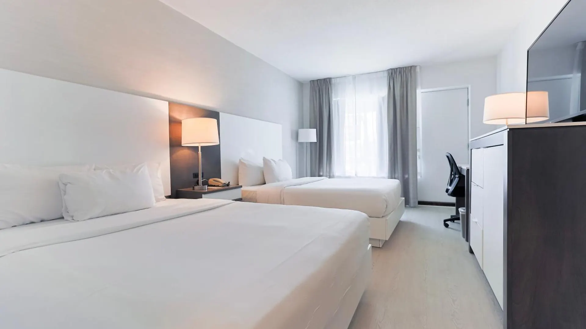 Hotel Universel Quebec City