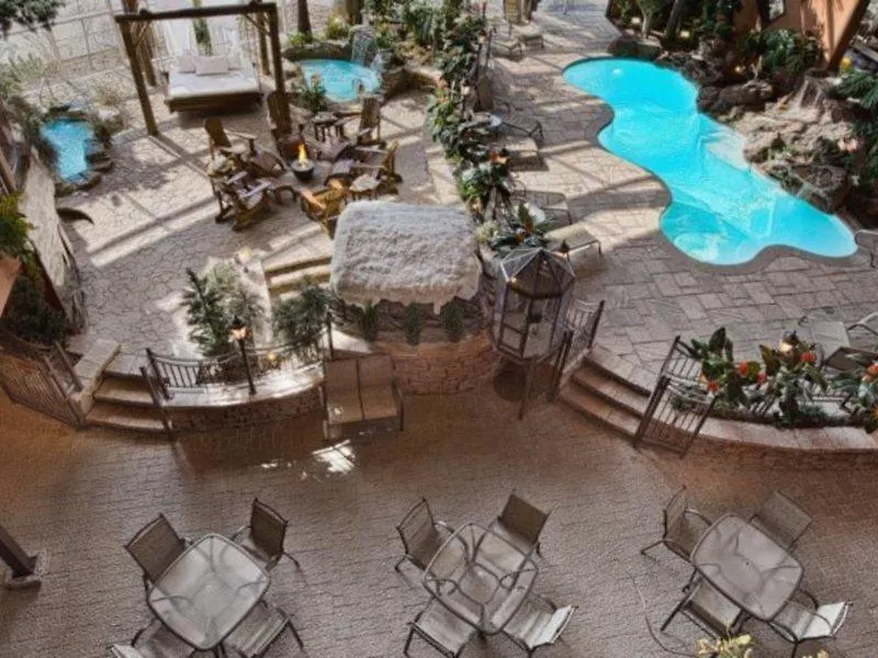 Hotel Universel Quebec City
